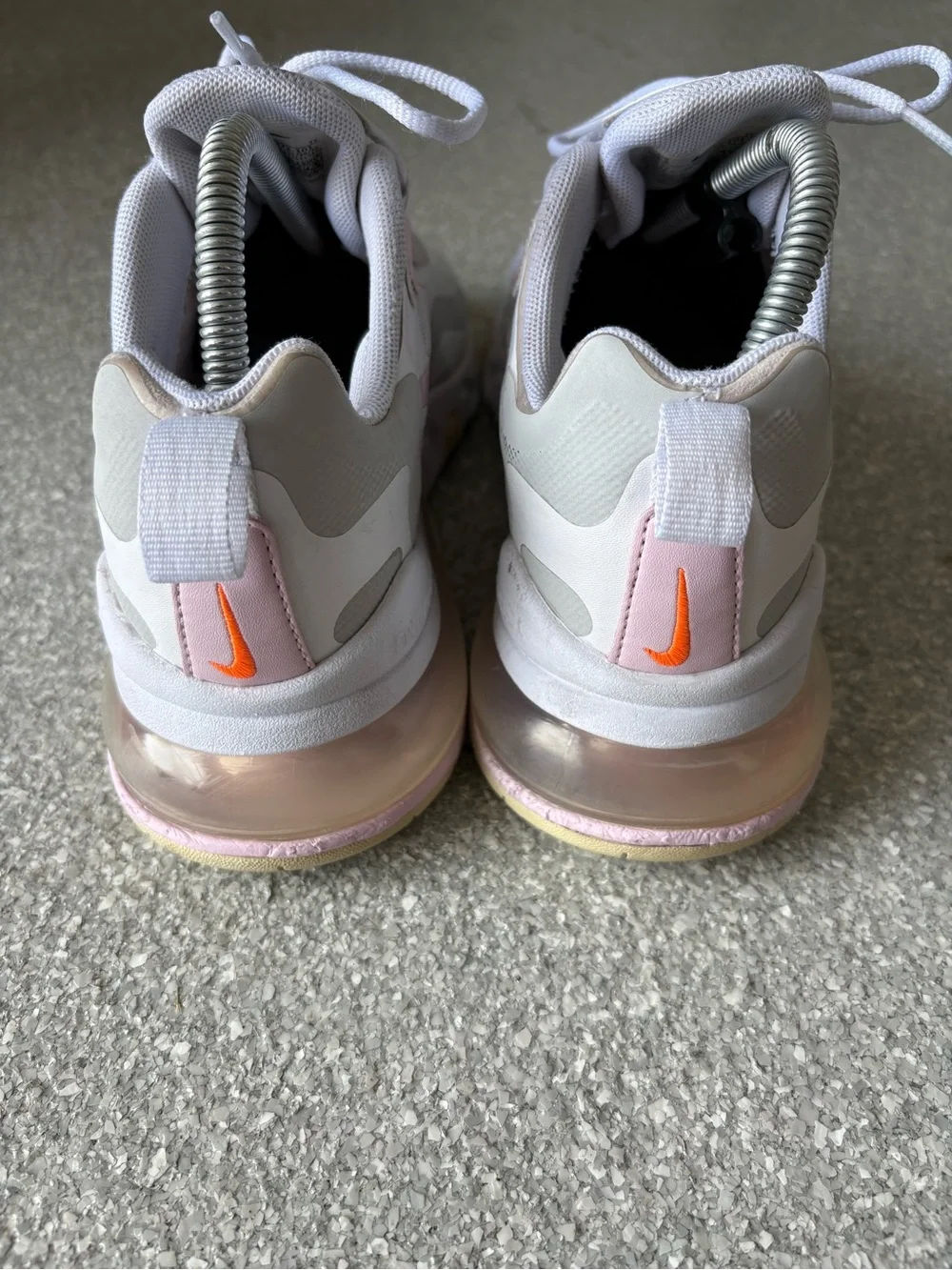 Nike Womens Running Shoes  AirMax 270 React size 8